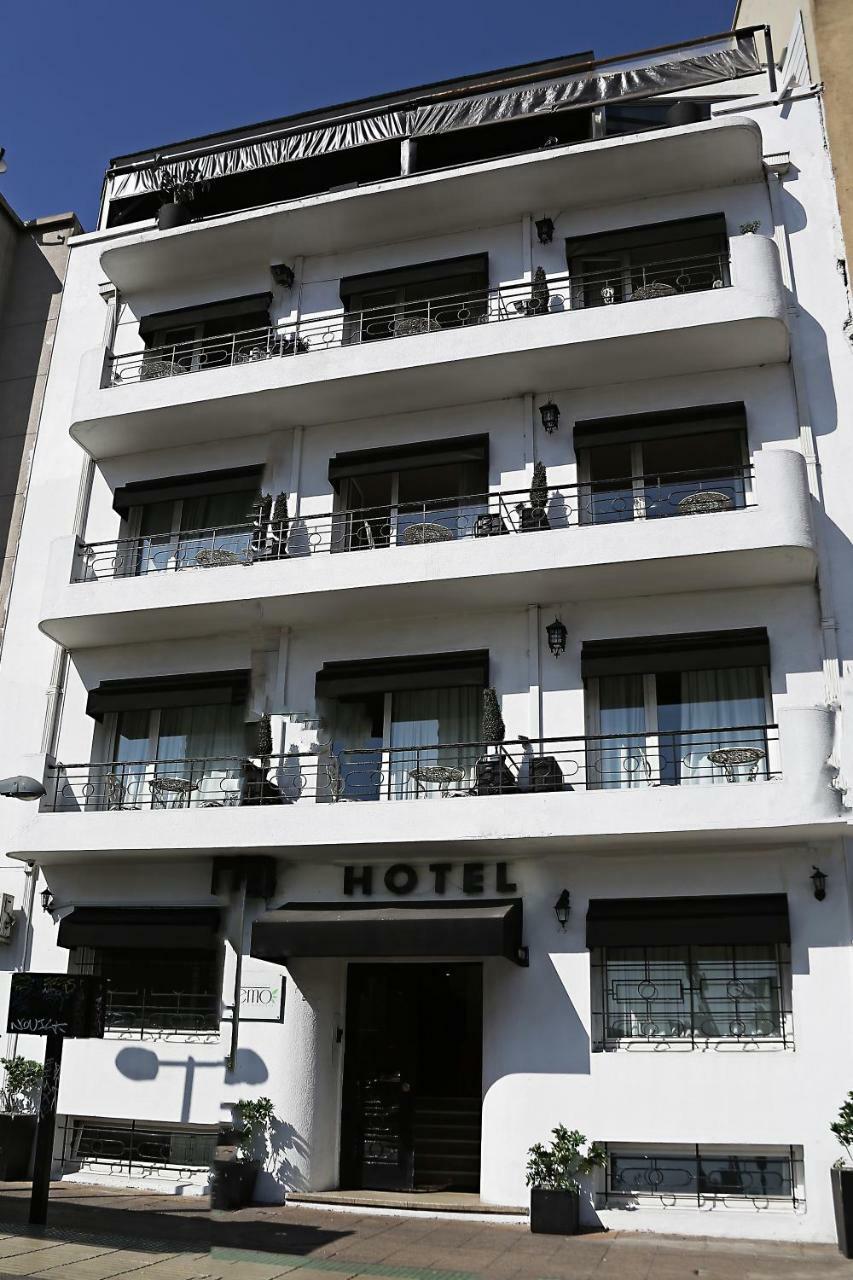 Hotel Tremo Forestal Santiago del Cile Esterno foto